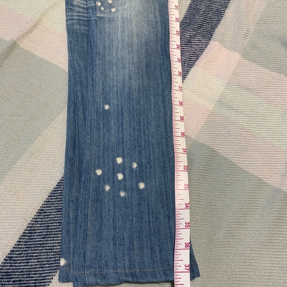 DOLLHOUSE Ripped Jeans - Picture 8 of 11